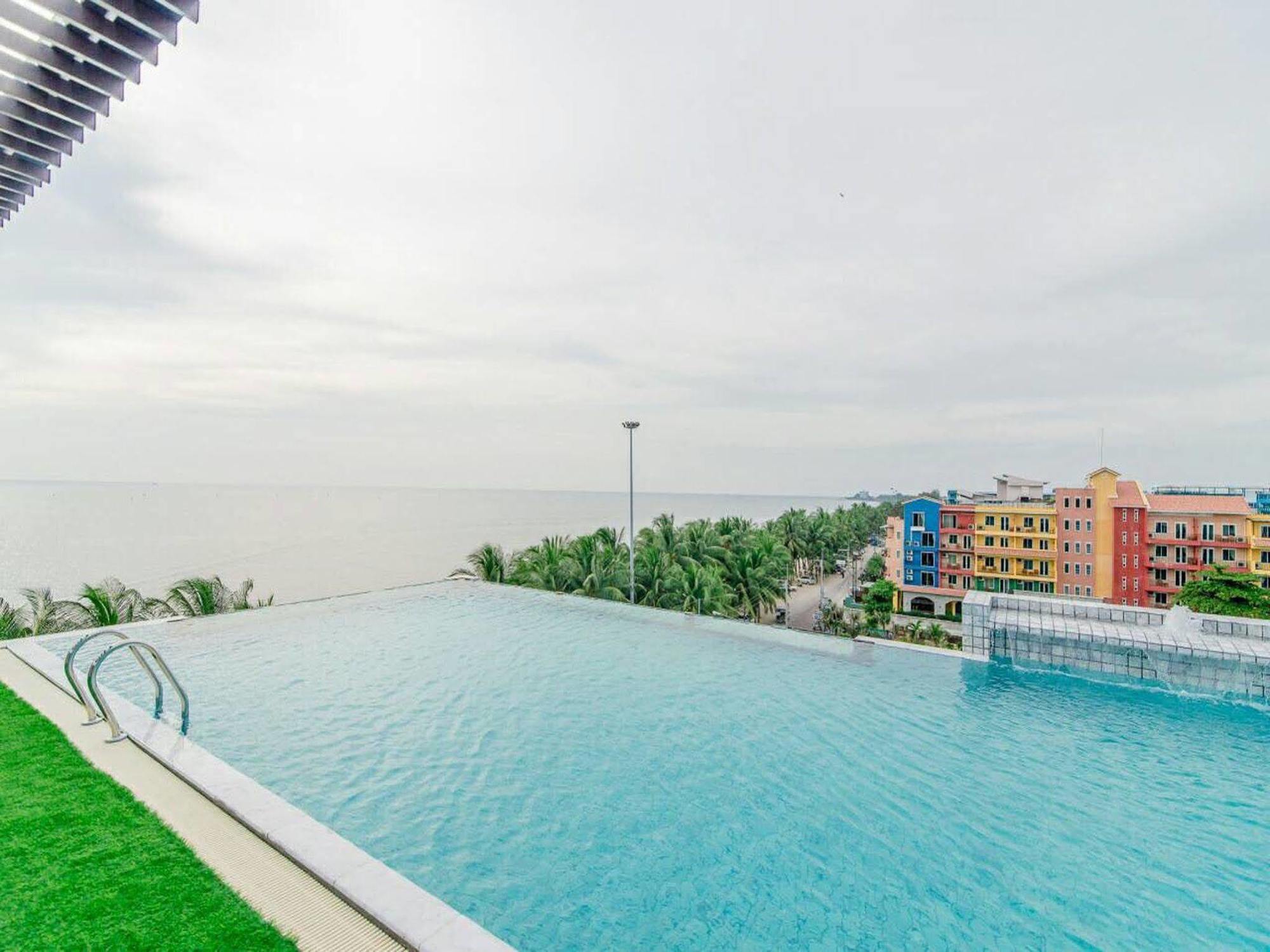 Panitar Haus Hotell Chonburi Eksteriør bilde