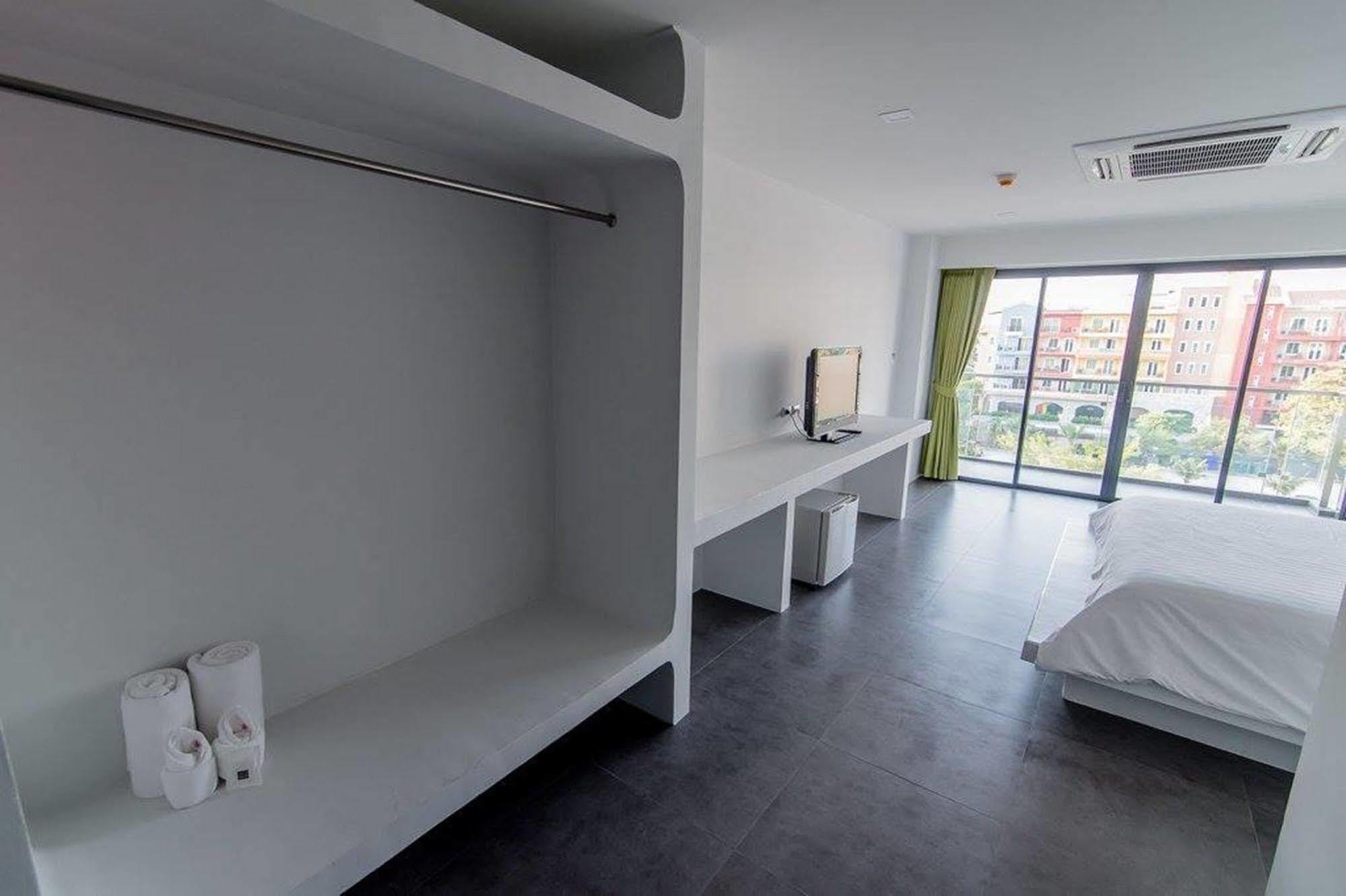 Panitar Haus Hotell Chonburi Eksteriør bilde