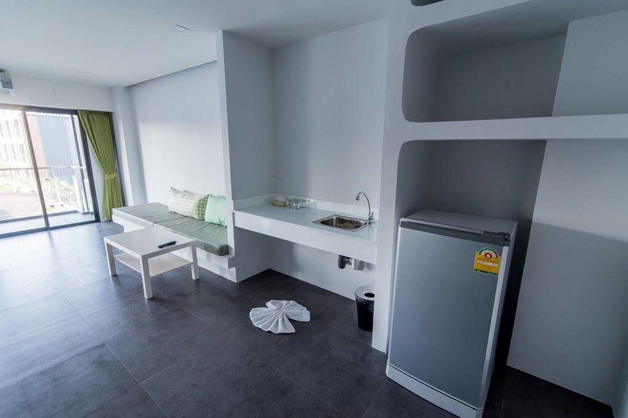 Panitar Haus Hotell Chonburi Eksteriør bilde