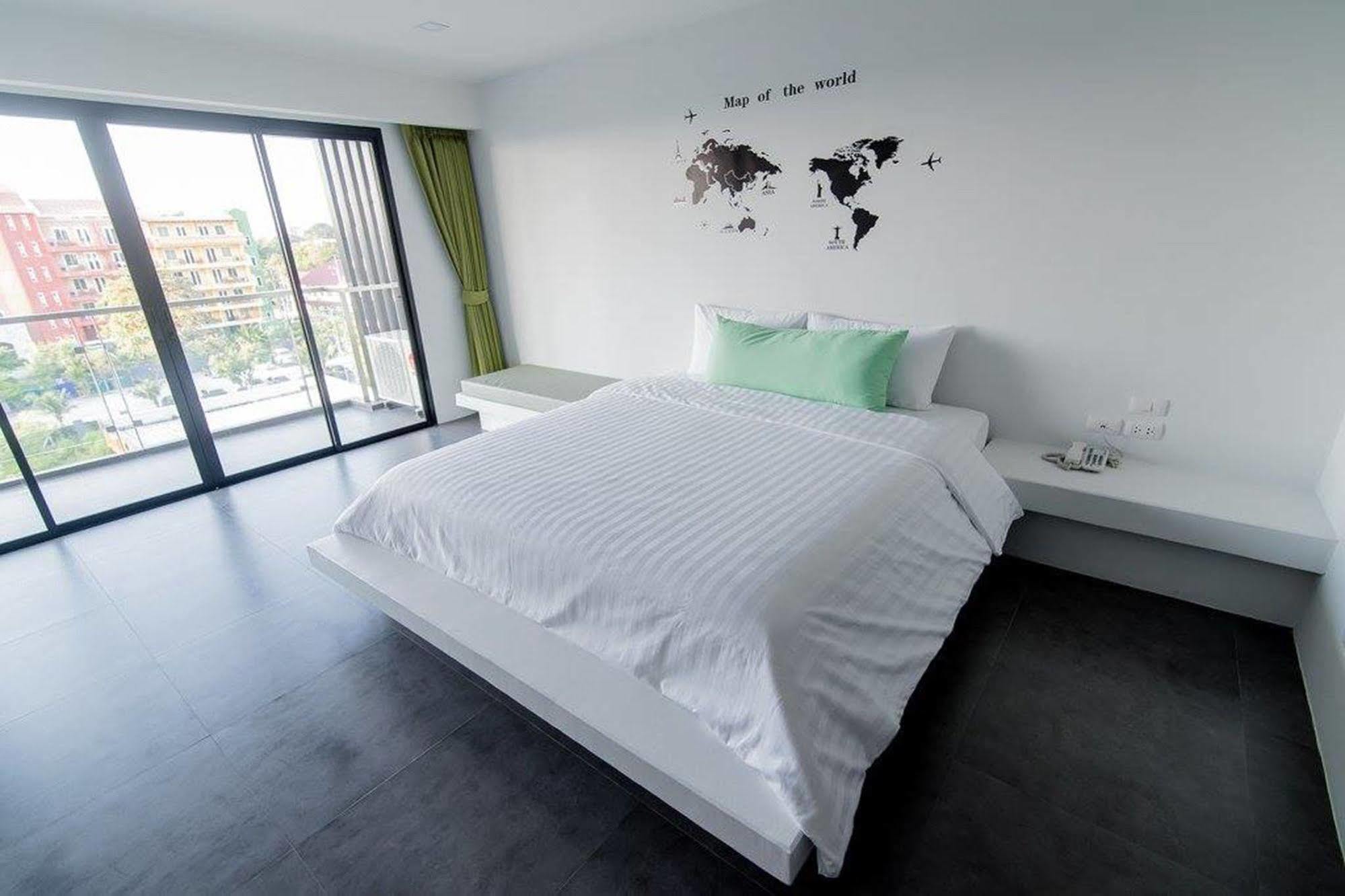 Panitar Haus Hotell Chonburi Eksteriør bilde