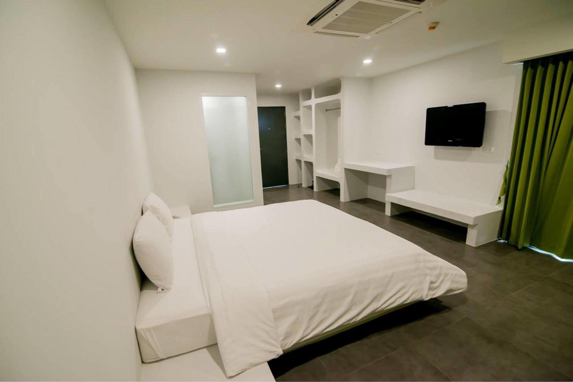 Panitar Haus Hotell Chonburi Eksteriør bilde